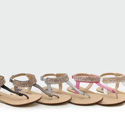 Sandalias planas con pedrería de la colección verano 2014 de Trendy Too