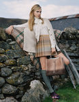 Cara Delevingne, estilo clásico y colegial para Mulberry a/w 2014