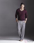 James Rodríguez posando con uno de los pijamas de Bronzini Black