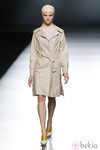 Trench de Moisés Nieto en Madrid Fashion Week primavera/verano 2015