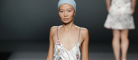 Vestido estampado de Moisés Nieto en Madrid Fashion Week primavera/verano 2015