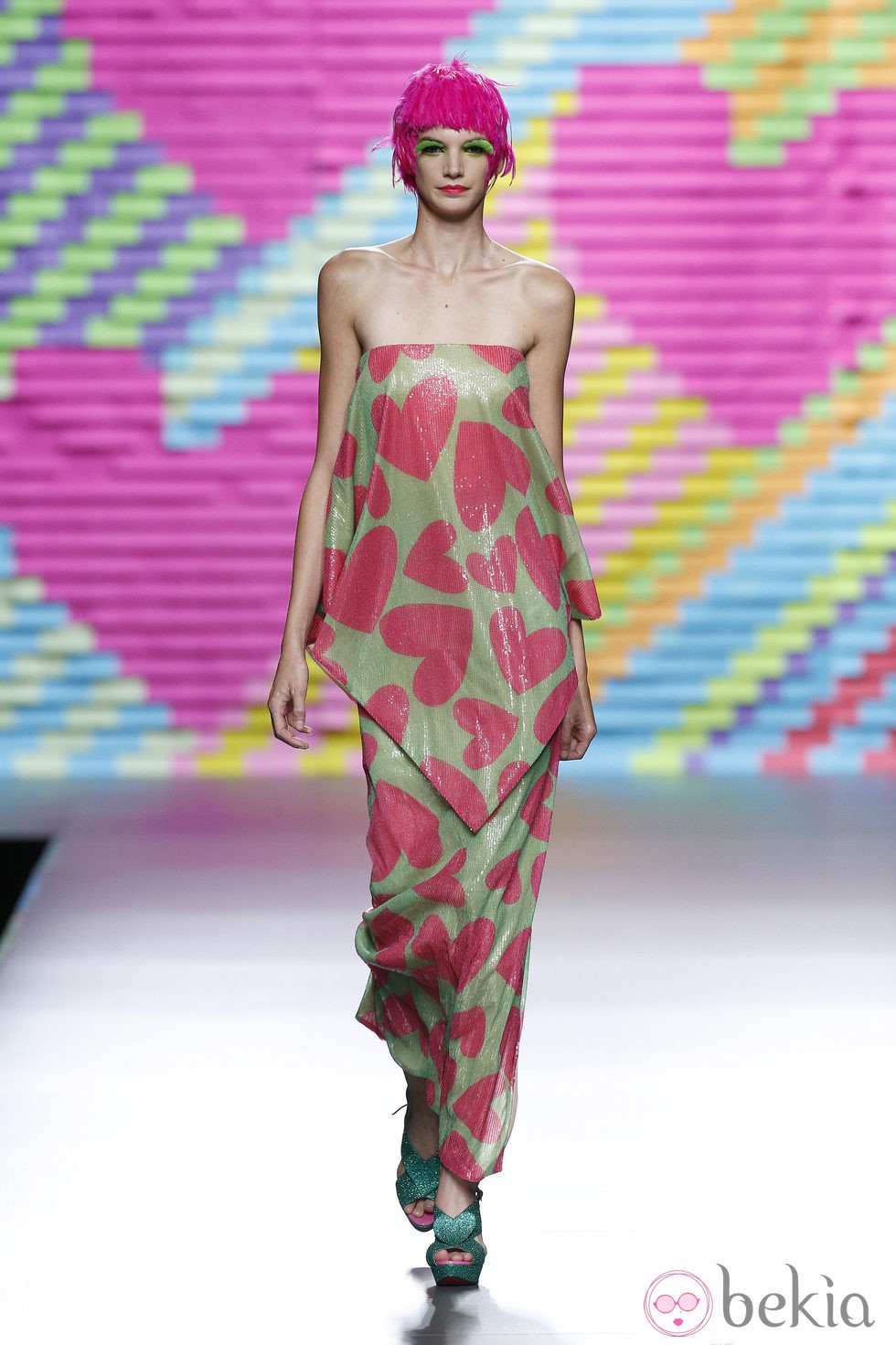 Vestido de corazones de Ágatha Ruiz de la Prada en Madrid Fashion Week primavera/verano 2015