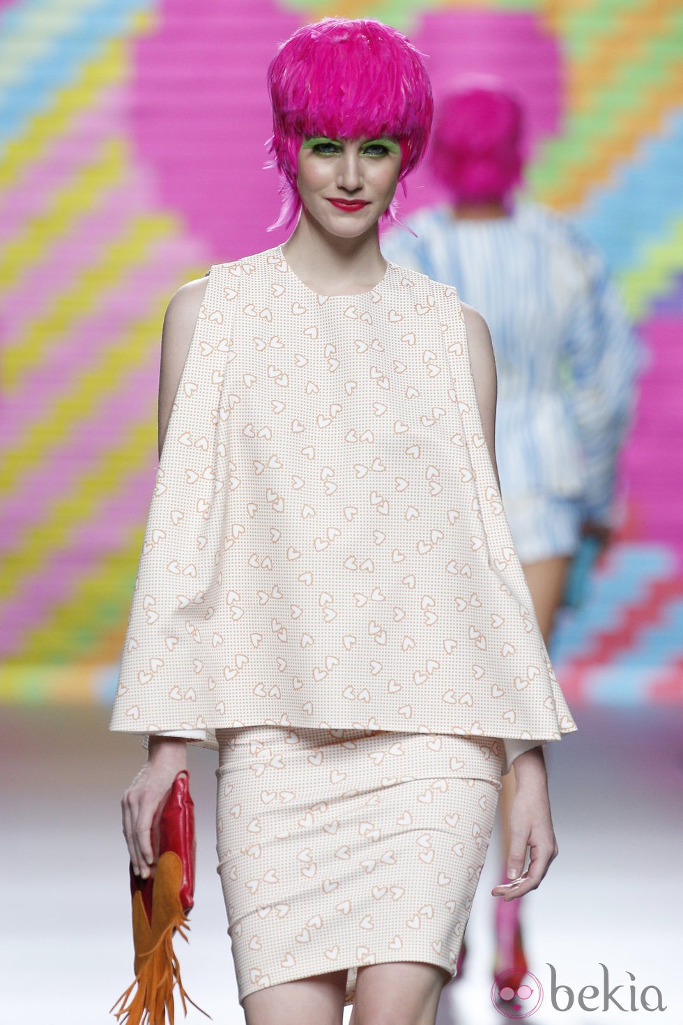 Conjunto nude con corazones de Ágatha Ruiz de la Prada en Madrid Fashion Week primavera/verano 2015