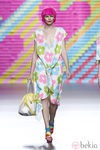 Vestido con flores grandes de Ágatha Ruiz de la Prada en Madrid Fashion Week primavera/verano 2015
