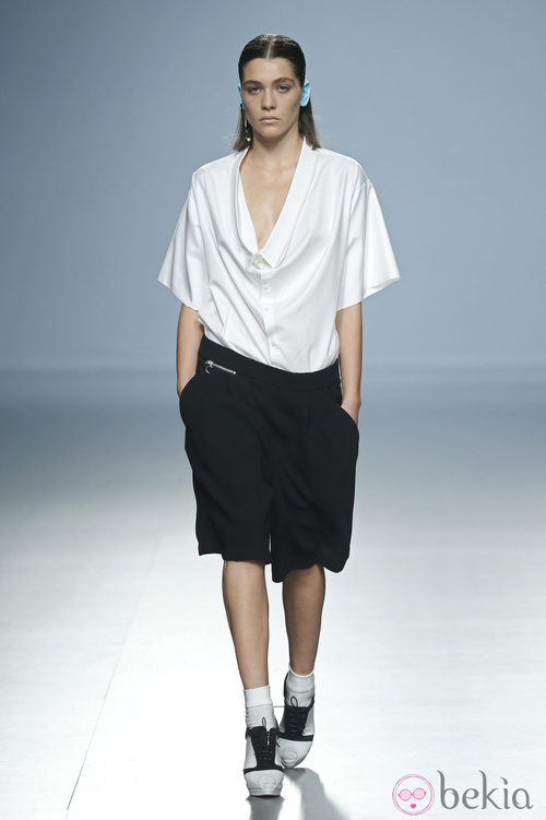 Conjunto black&white de Davidelfin en Madrid Fashion Week primavera/verano 2015