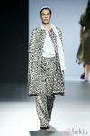 Conjunto animal print de Ángel Schlesser en Madrid Fashion Week primavera/verano 2015
