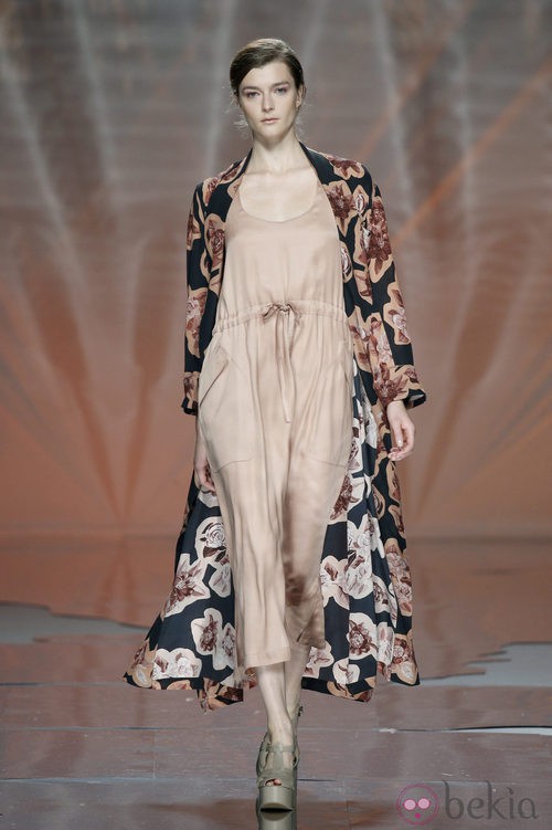 Vestido rosa empolvado de Ailanto en Madrid Fashion Week primavera/verano 2015