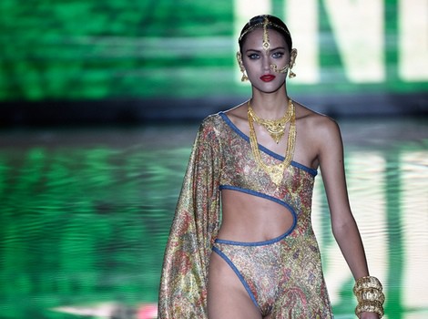 Triquini indio de Andrés Sardá en Madrid Fashion Week primavera/verano 2015