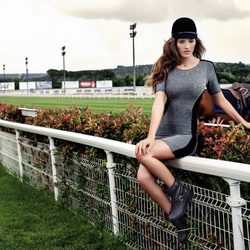 Malena Costa con botines moteros negros de Refresh para otoño/invierno 2014