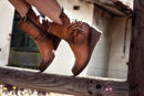 Botines de cuña con efecto desgastado de Refresh para otoño/invierno 2014