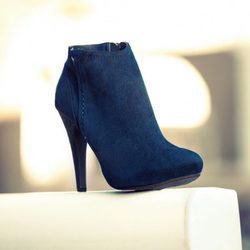 Botín negro de tacón de Refresh para otoño/invierno 2014