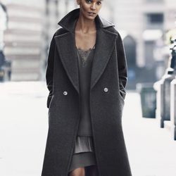 Vestido lencero y abrigo de lana de H&M para otoño/invierno 2014