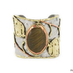 Brazalete plateado con pedrería de la colección 'Juego de Tronos' de Tantrend