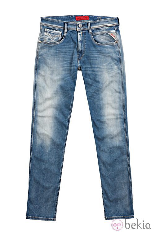 Vaqueros Replay 'Hyperflex' en tono claro para hombre de la colección otoño/invierno 2014