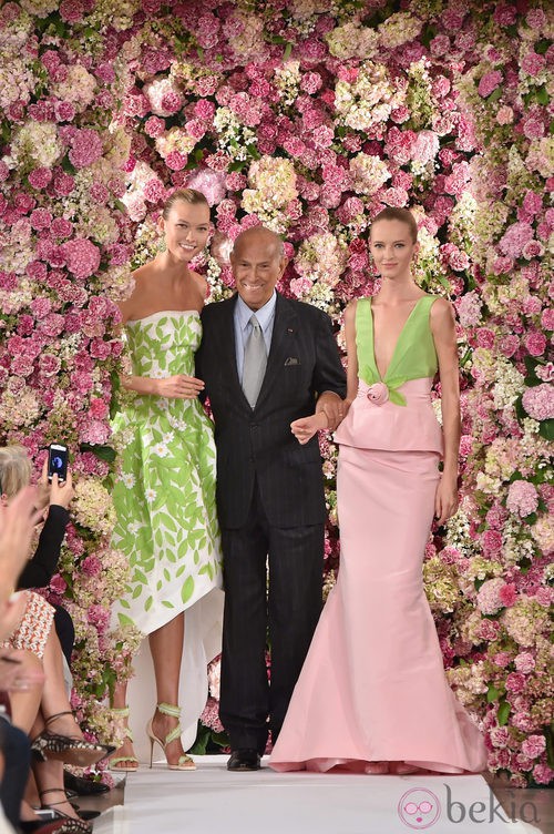 Oscar de la Renta en el desfile de la colección primavera/verano 2015 en Nueva York