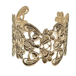 Brazalete dorado con motivos barrocos de la nueva colección 'Filigree' de Claire's