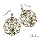 Pendientes dorados de la nueva colección 'Filigree' de Claire's