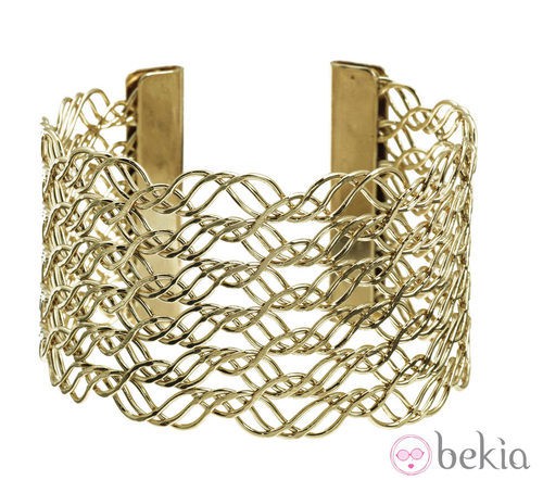 Brazalete con motivos entrelazados de la nueva colección 'Filigree' de Claire's