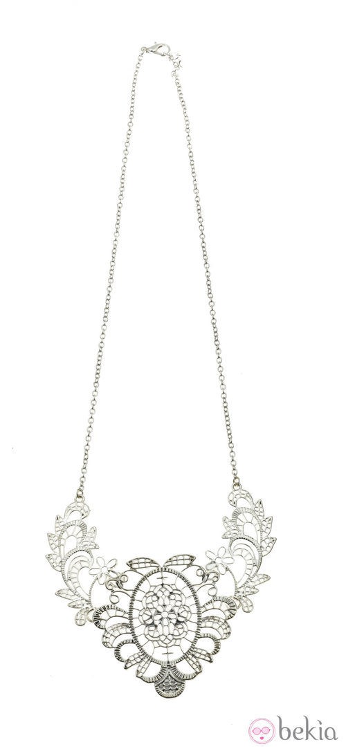 Collar de inspiración barroca de la nueva colección 'Filigree' de Claire's