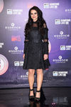 Amy MacDonald vestida de negro en los MTV EMA 2014