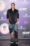 Skyler Grey con un look masculino en los MTV EMA 2014