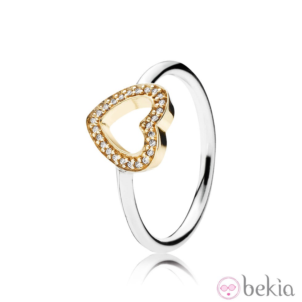 Anillo en oro y plata de ley con pedrería de Pandora