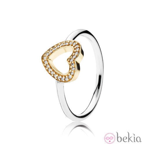 Anillo en oro y plata de ley con pedrería de Pandora