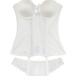 Conjunto lencero para novias de Alma Bloom