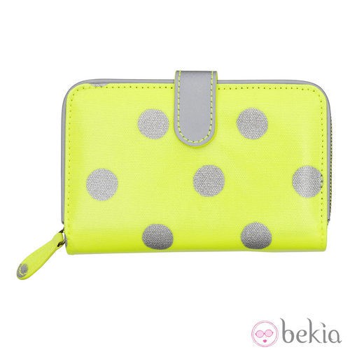 Cartera con lunares grises de la colección navideña de Cath Kidston 