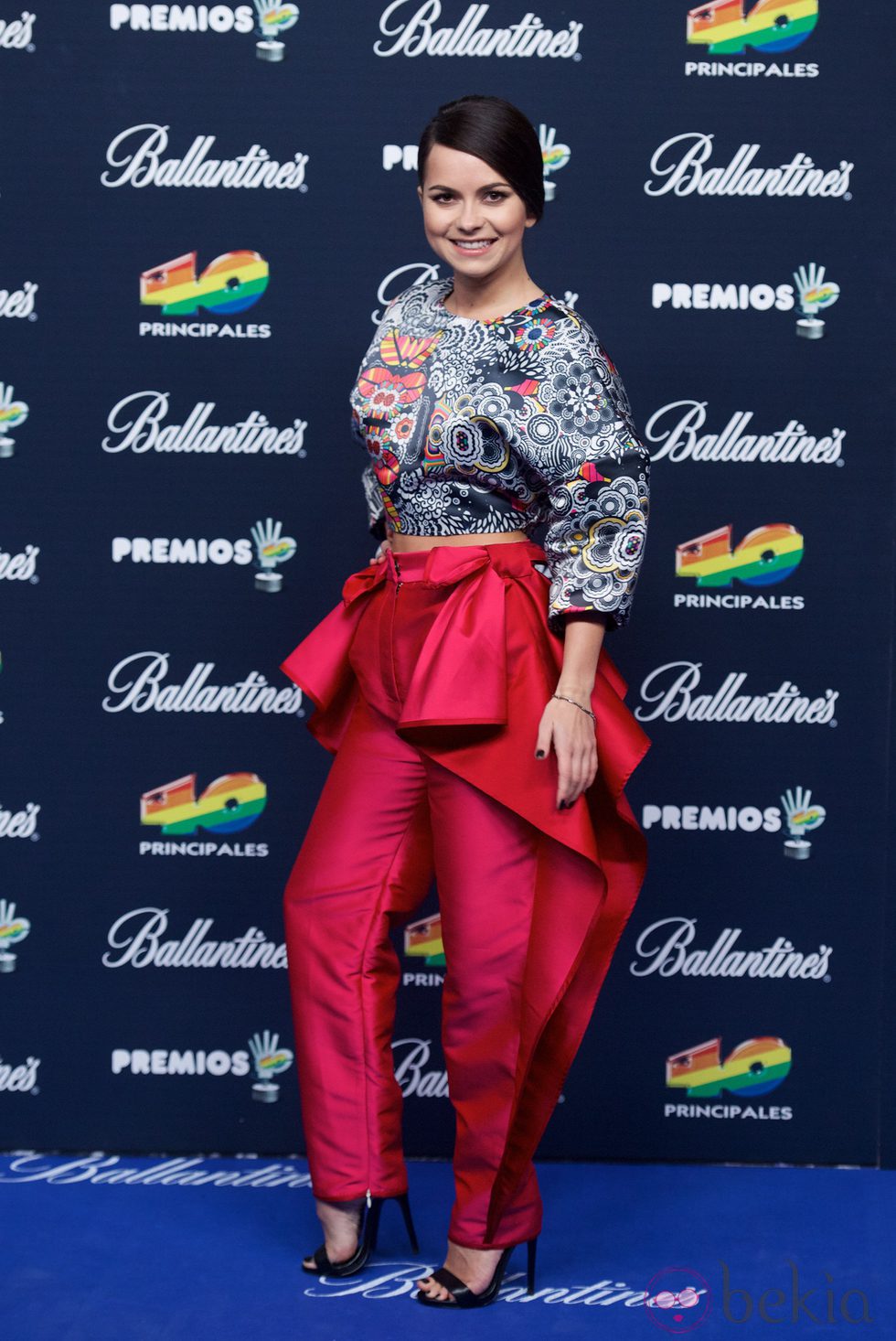 La cantante Inna en los Premios 40 Principales