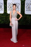 Kate Beckinsale con un diseño de Elie Saab en los Globos de Oro 2015