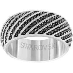 Anillos con incrustaciones de cristal para hombre de la colección primavera/verano 2015 de Swarovski