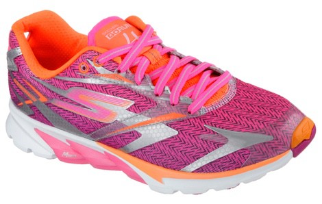 Zapatillas fucsia GoRun 4 de la firma Skechers