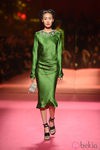 Vestido verde de Schiaparelli en la Semana de la Alta Costura de París primavera/verano 2015