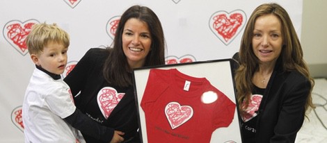 Miriam Ungría y la Fundación Menudos Corazones presentan un anillo solidario