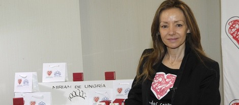 Miriam Ungría presenta un anillo solidario con la Fundación Menudos Corazones
