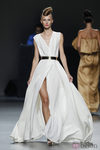 Vestido blanco largo de Juana Martín en Cibeles