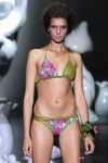 Biquini verde y rosa de Dolores Cortés, colección primavera 2012