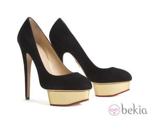 Zapatos negros de plataforma de Charlotte Olympia
