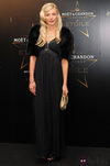 Clara Paget en los premios de la moda Moët & Chandon Étoile en Londres