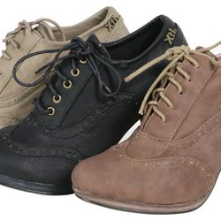 Botines con cordones de la colección otoño/invierno 2011/2012 de Xti