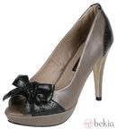 Zapatos de cuero con plataforma de Lorena Carreras, colección otoño/invierno 2011
