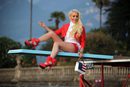 Lindsay Lohan en un trampolín en la sesión de Philipp Plein