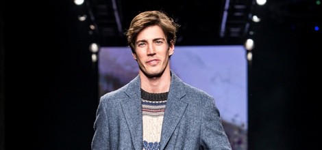 Abrigo de la colección otoño/invierno 2015/2016 de Desigual en la 080 Barcelona Fashion