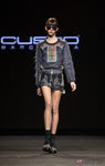 Minifalda y jersey con detalles de pedrería de Custo Barcelona en la 080 Barcelona Fashion 2015