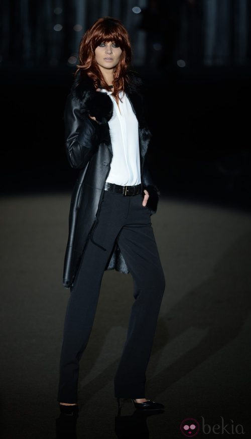 Conjunto blanco y negro de Roberto Verino en Madrid Fashion Week para otoño/invierno 2015/2016