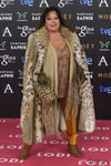 Massiel con abrigo de Miguel Marinero en la alfombra roja de los Premios Goya 2015