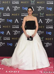 Celia Freijeiro con un vestido de Vera Wang en la alfombra roja de los Premios Goya 2015