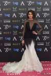Nieves Álvarez con un vestido de Stephane Rolland Haute Couture en la alfombra roja de los Premios Goya 2015