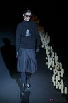 Falda y jersey negros de Davidelfin en Madrid Fashion Week para otoño/invierno 2015/2016